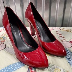 NWT Gianni Bini Red Heels